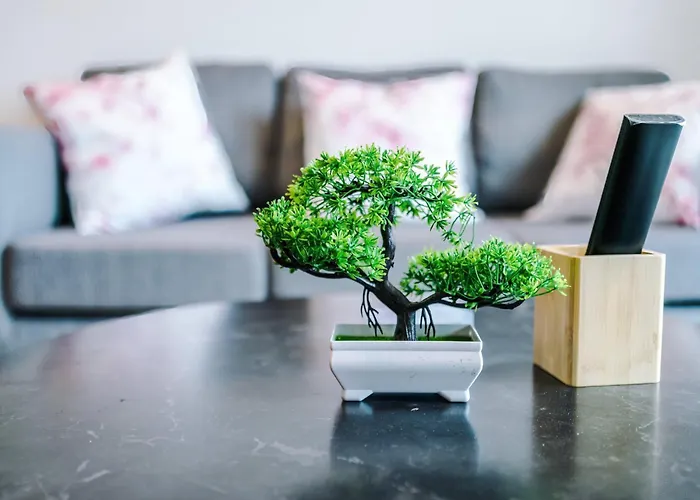 Hiroshi - Tokyo - Centre * Leeds (West Yorkshire)