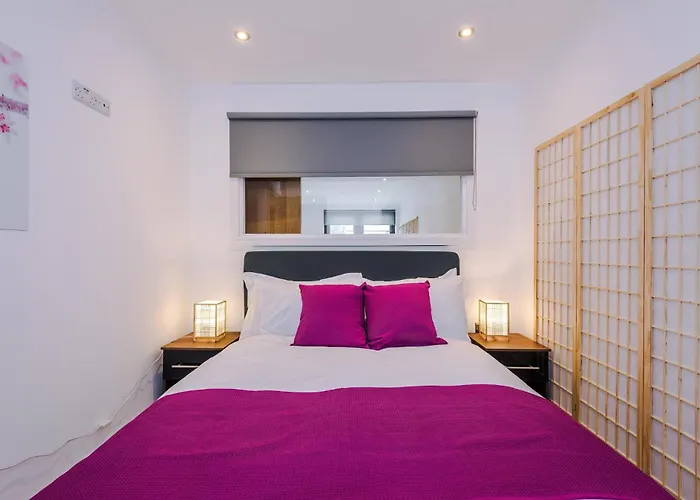 Hiroshi - Tokyo - Centre Leeds (West Yorkshire)